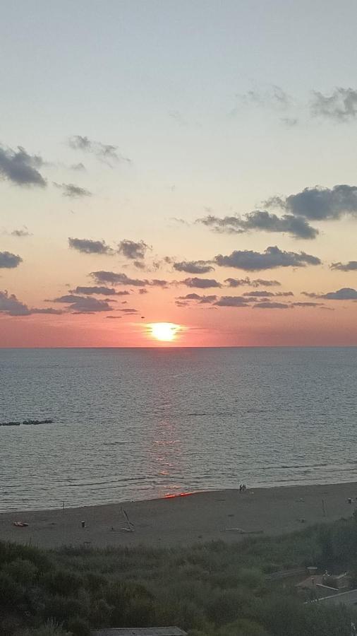 La Terrazza Di Nerone Apartman Anzio Kültér fotó